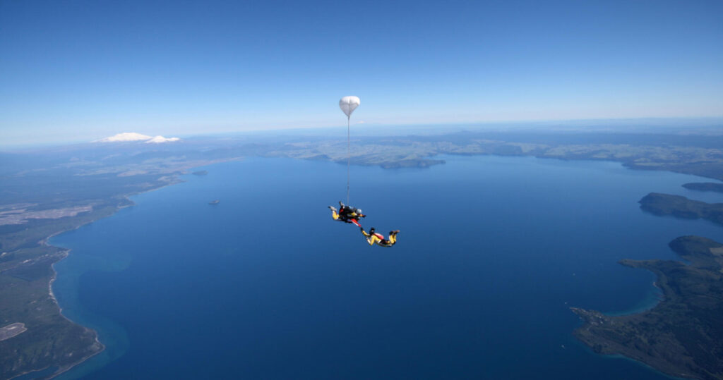 Lake Taupo Skydiving
